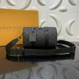 Picture of Louis Vuitton Mens Bags _SKUfw104292872fw